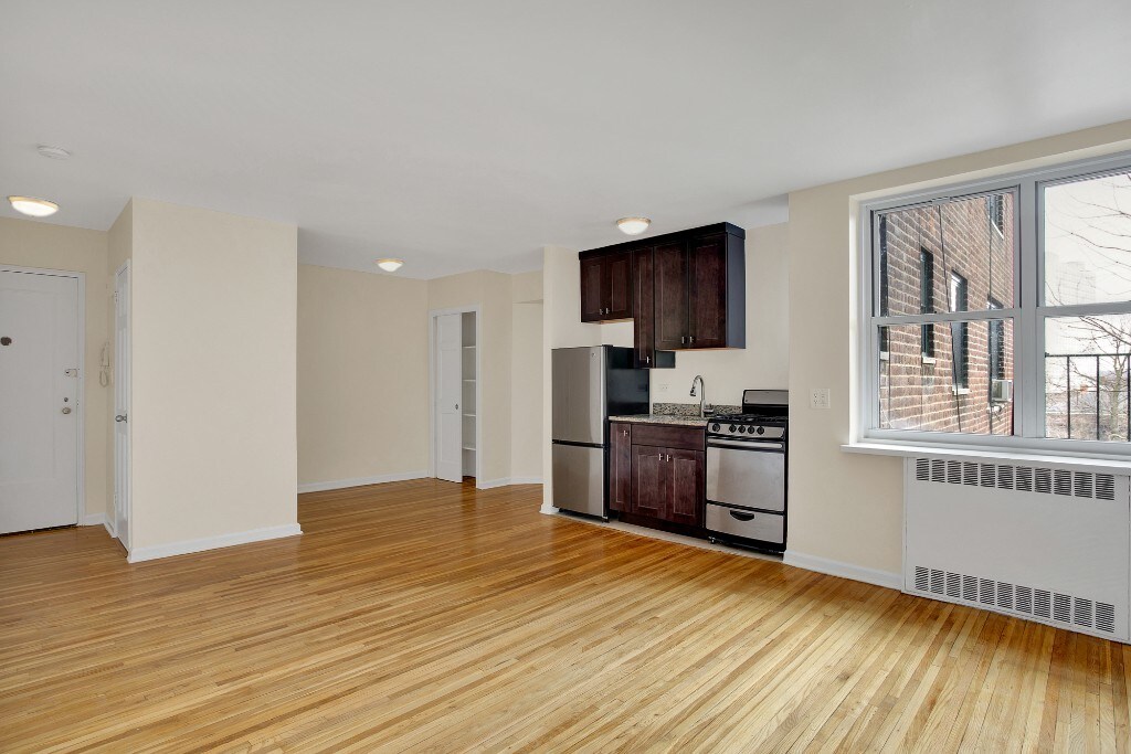 5532 Netherland Ave Unit 4D, The Bronx, NY 10471 Room for Rent in The