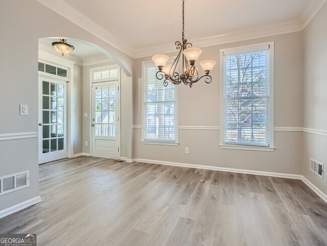 Building Photo - 6033 Queens River Dr