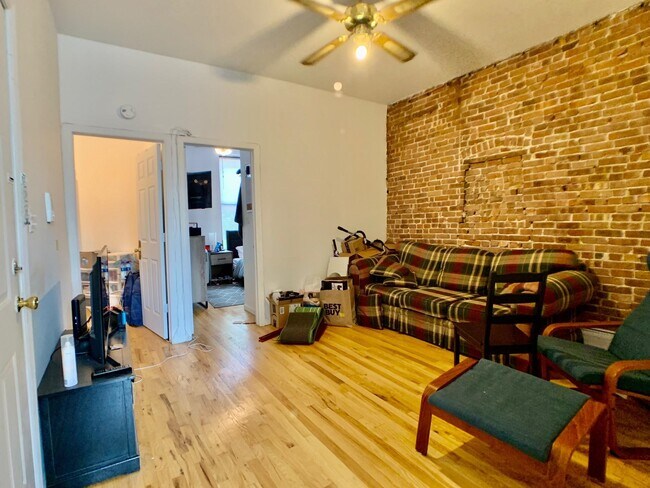 Foto del edificio - 912 Washington St