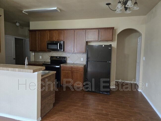 Building Photo - 1207 Brown Rock Dr