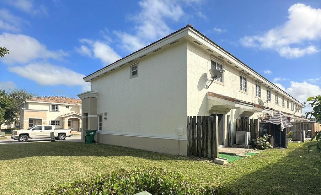 Foto principal - 14012 SW 260th St