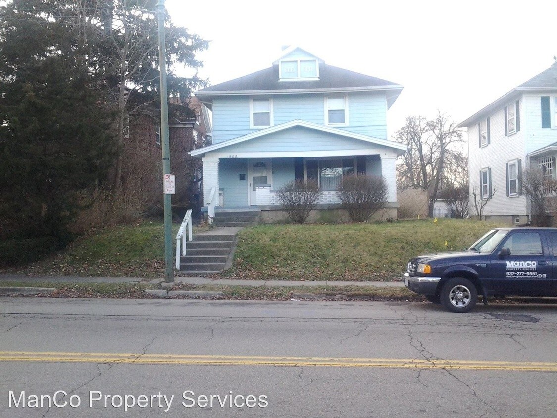 Primary Photo - 1308 Huffman Ave