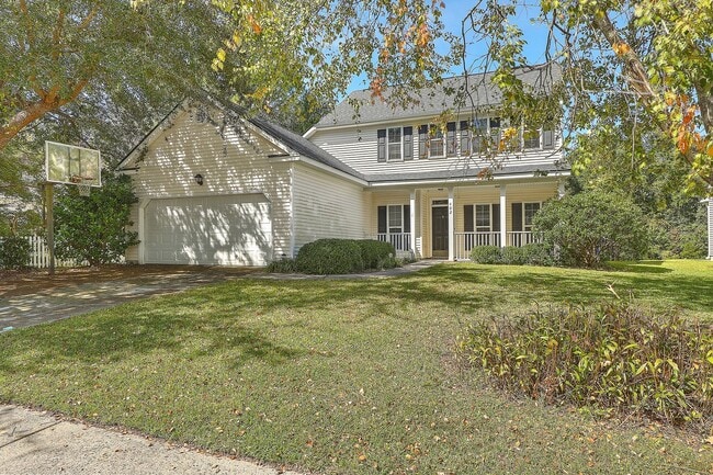 Building Photo - Gorgeous 2 Story Home In Belle Hall!