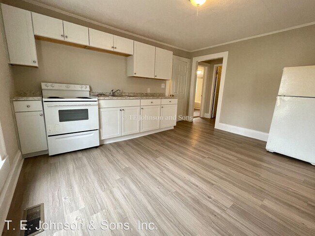 Building Photo - 2 br, 1 bath House - 4027 Leo Street