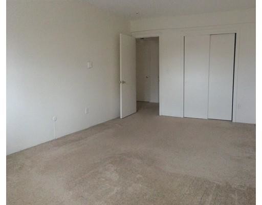 Foto principal - 81 Pond St