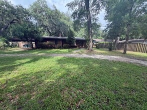 Building Photo - 12723 Longview Dr W