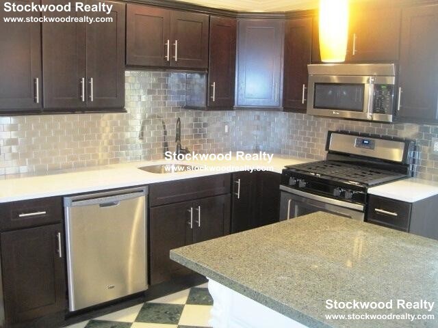 Foto principal - 829 Dorchester Ave