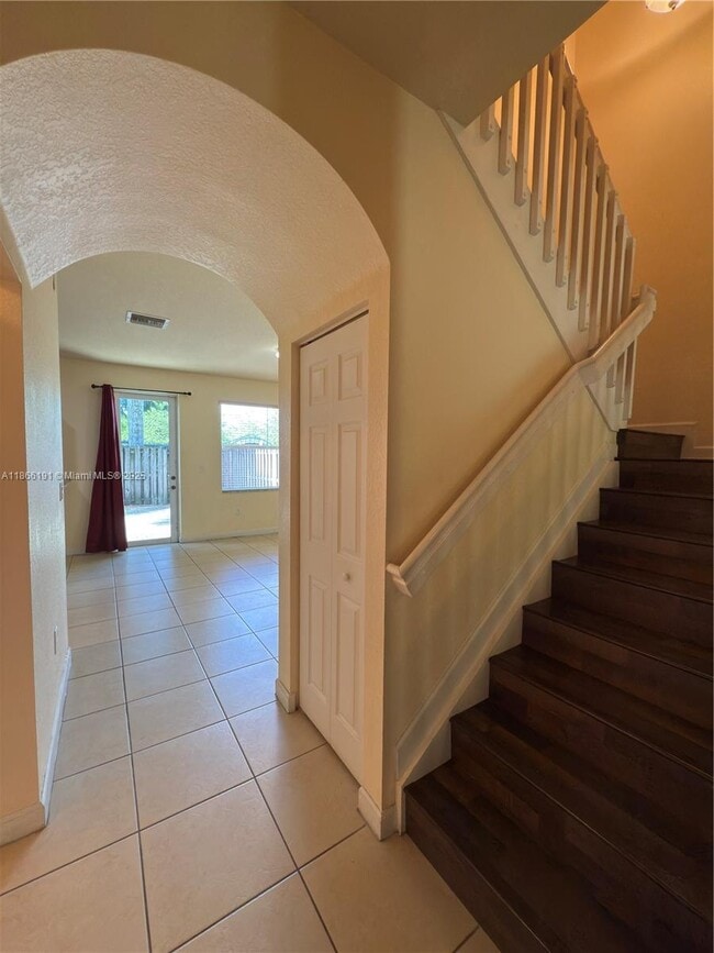 Foto del edificio - 14728 SW 25th Ln