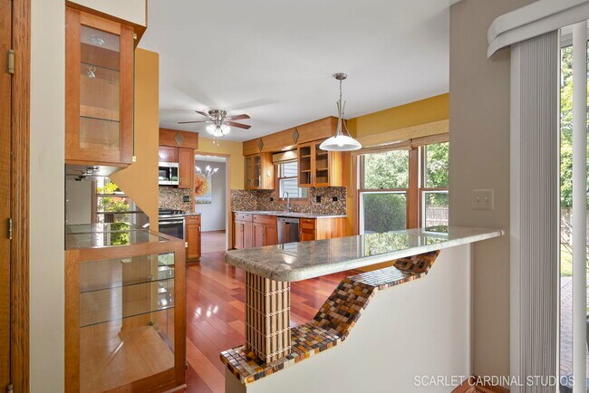 Foto del edificio - 54 N Royal Oak Dr