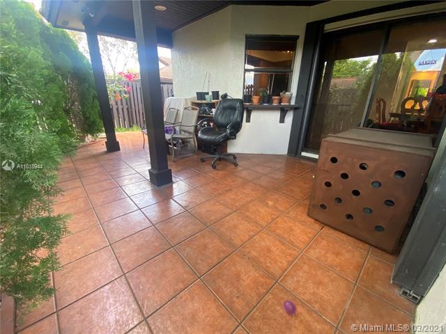 Building Photo - 4825 SW 152nd Ct