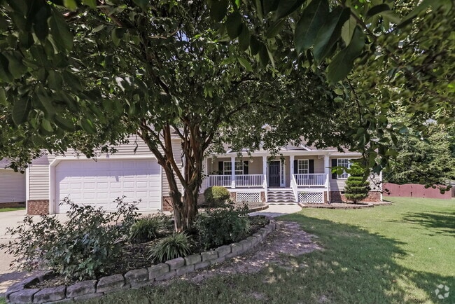 Building Photo - 115 Callisto Way