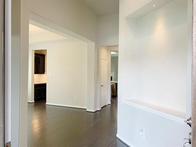 Foto del edificio - 29026 Endeavor River Rd