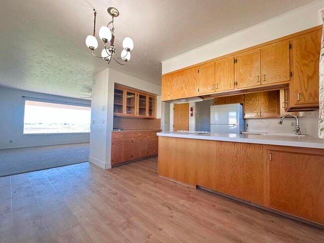 Building Photo - 5498 W 14400 N