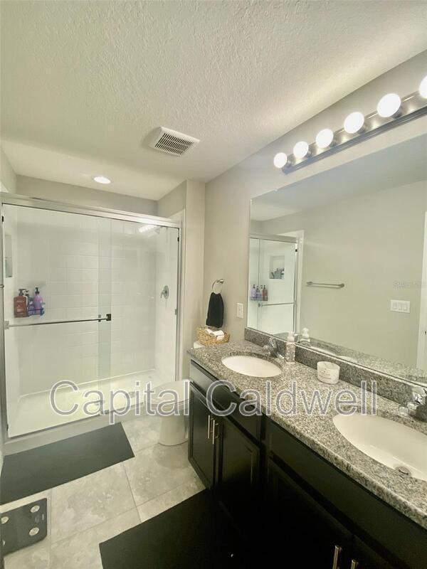 Foto del edificio - 7232 Grand Elm Dr