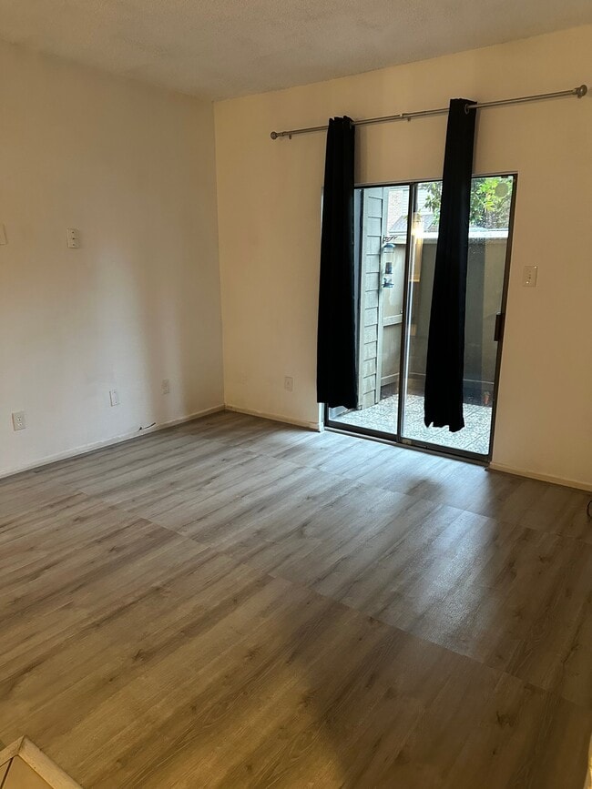 Photo - 10051 Westpark Dr Apartment