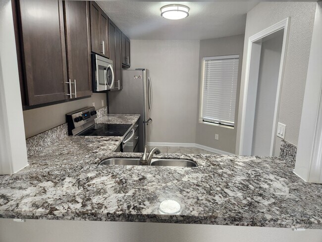 Building Photo - 3525 Lebon Dr