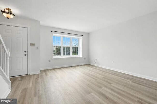 Foto del edificio - 6808 Cottingham Ln