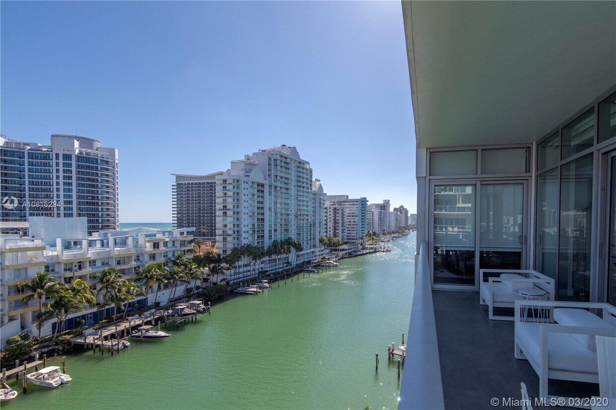 Foto principal - 6101 Aqua Ave
