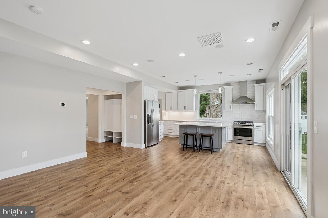 Foto principal - 3220 Wayne Rd