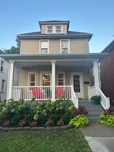 Building Photo - 1305 Wayburn St