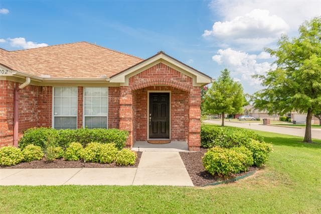 Building Photo - 202 Whitestone Way