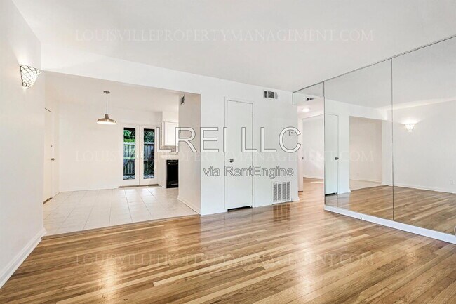 Foto del edificio - 4105 Stoneview Dr