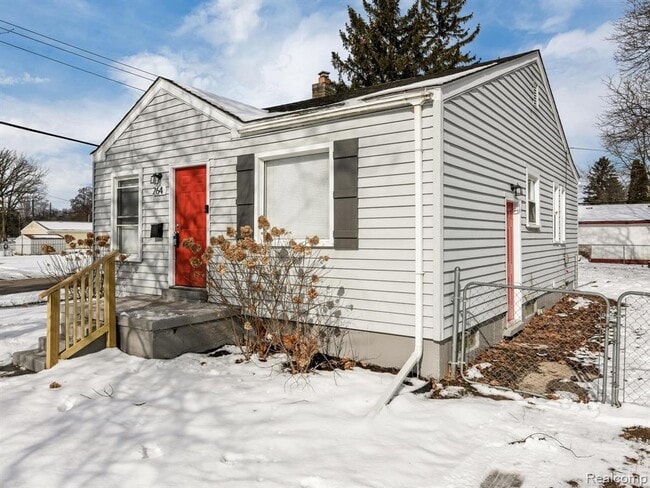 Building Photo - 264 W Longfellow Ave