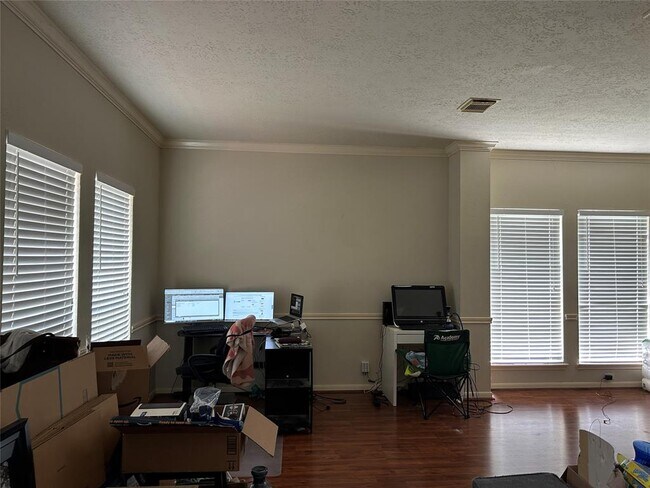 Foto del edificio - 13814 Rosebranch Ct