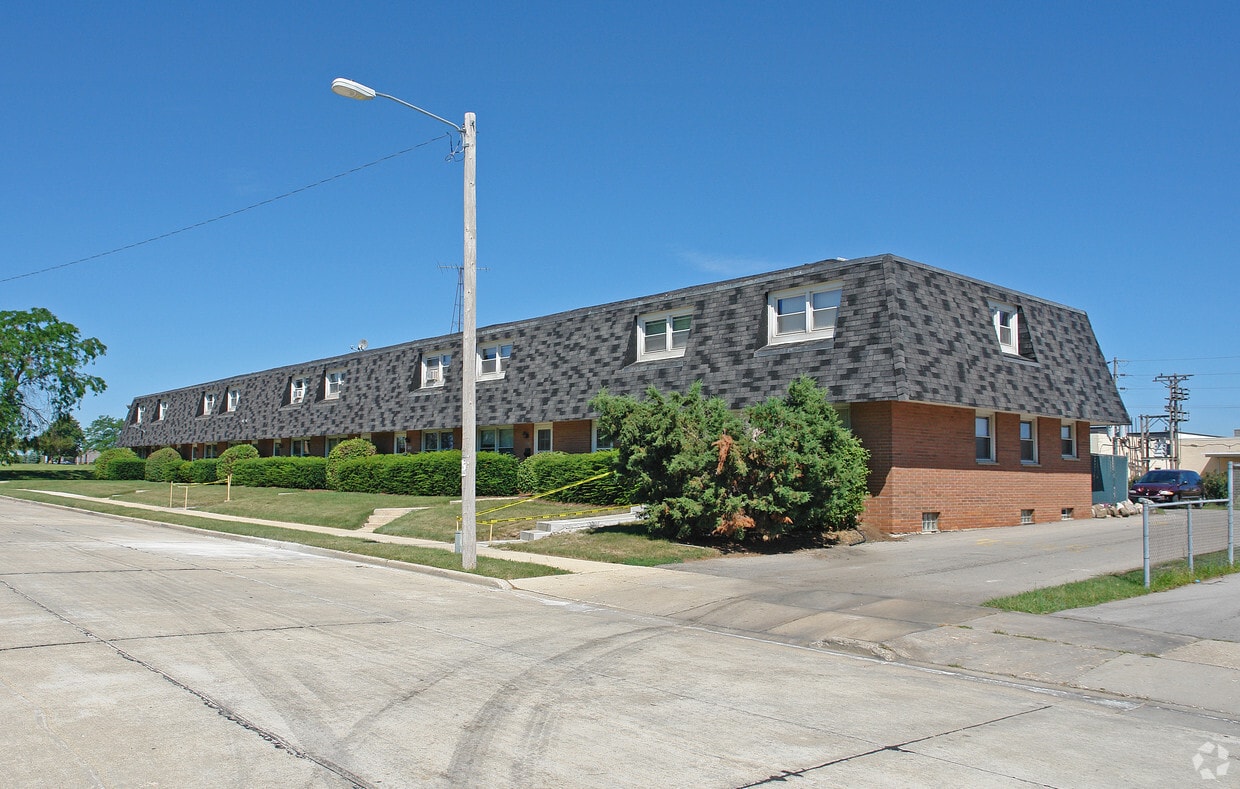 Primary Photo - 5406-5424 Athens Ave