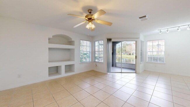 Interior Photo - Arbors at Lee Vista