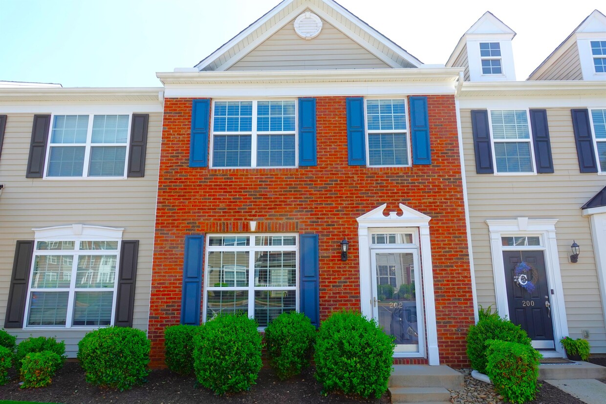 202 Elise Dr, Greer, SC 29650 Townhome Rentals in Greer SC