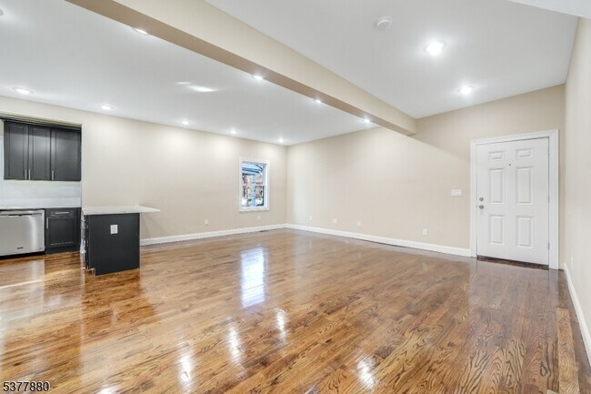 Foto del edificio - 47 Greenwood Ave