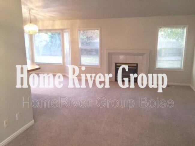 Building Photo - 2673 W Creekstone Ct