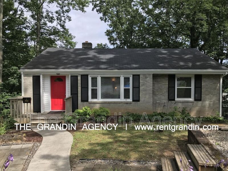 3023 Hollowell Ave SW, Roanoke, VA 24015 House Rental in Roanoke, VA