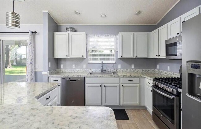 Foto del edificio - 104 Cherry Blossom Ln