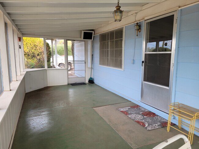 Foto del edificio - 600 El Recreo Ct