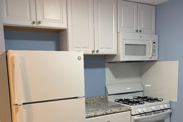 Kitchen - 308 Delaware Ave