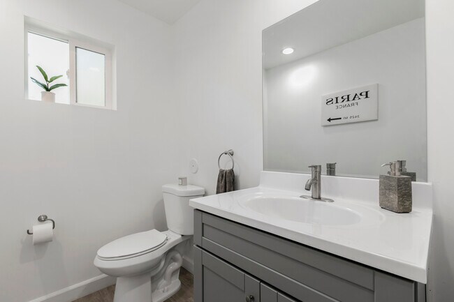 Building Photo - 14727 Friar St