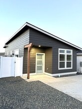 Building Photo - 6628 W 36th Pl