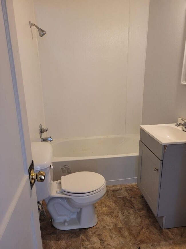 Foto del edificio - SECTION 8 ACCEPTED 500 McCormick Bossier C...