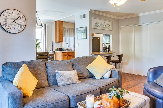 Foto del edificio - 3600 Hayden Rd