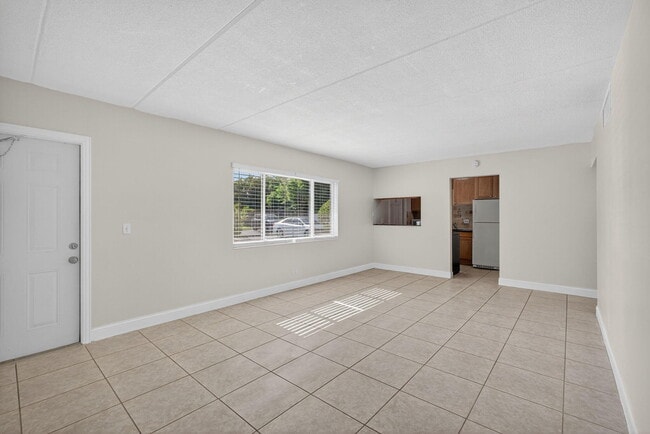 Building Photo - 821 Lighthouse Dr