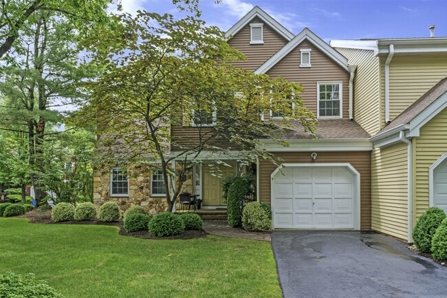 Photo - 9 Northbridge Pl (Morristown, NJ) Townhome