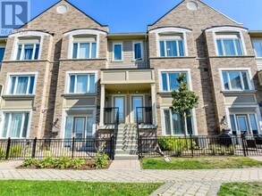 Building Photo - 3135 Boxford Cres