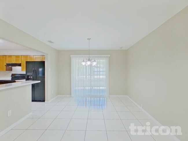 Foto del edificio - 111 Sheryl Lynn Dr