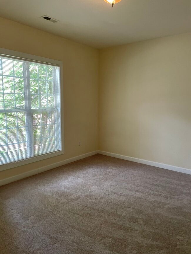 Foto del edificio - 2609 Broad Oaks Pl