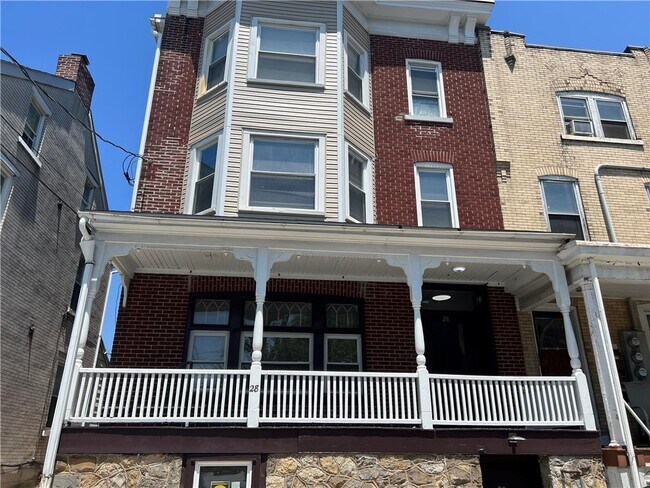 Building Photo - 28 W North St