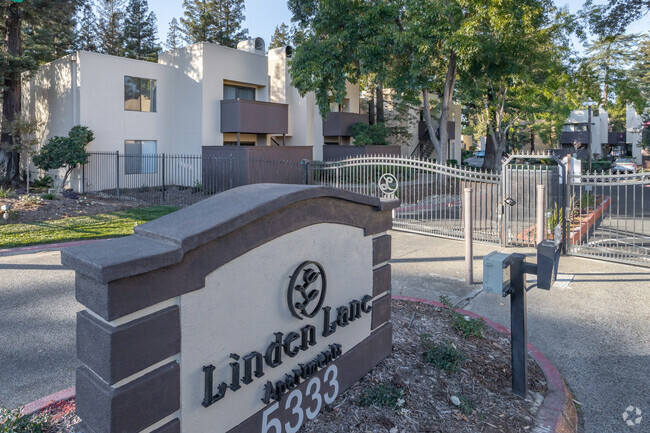 Entrada a Linden Lane - Linden Lane Apartments