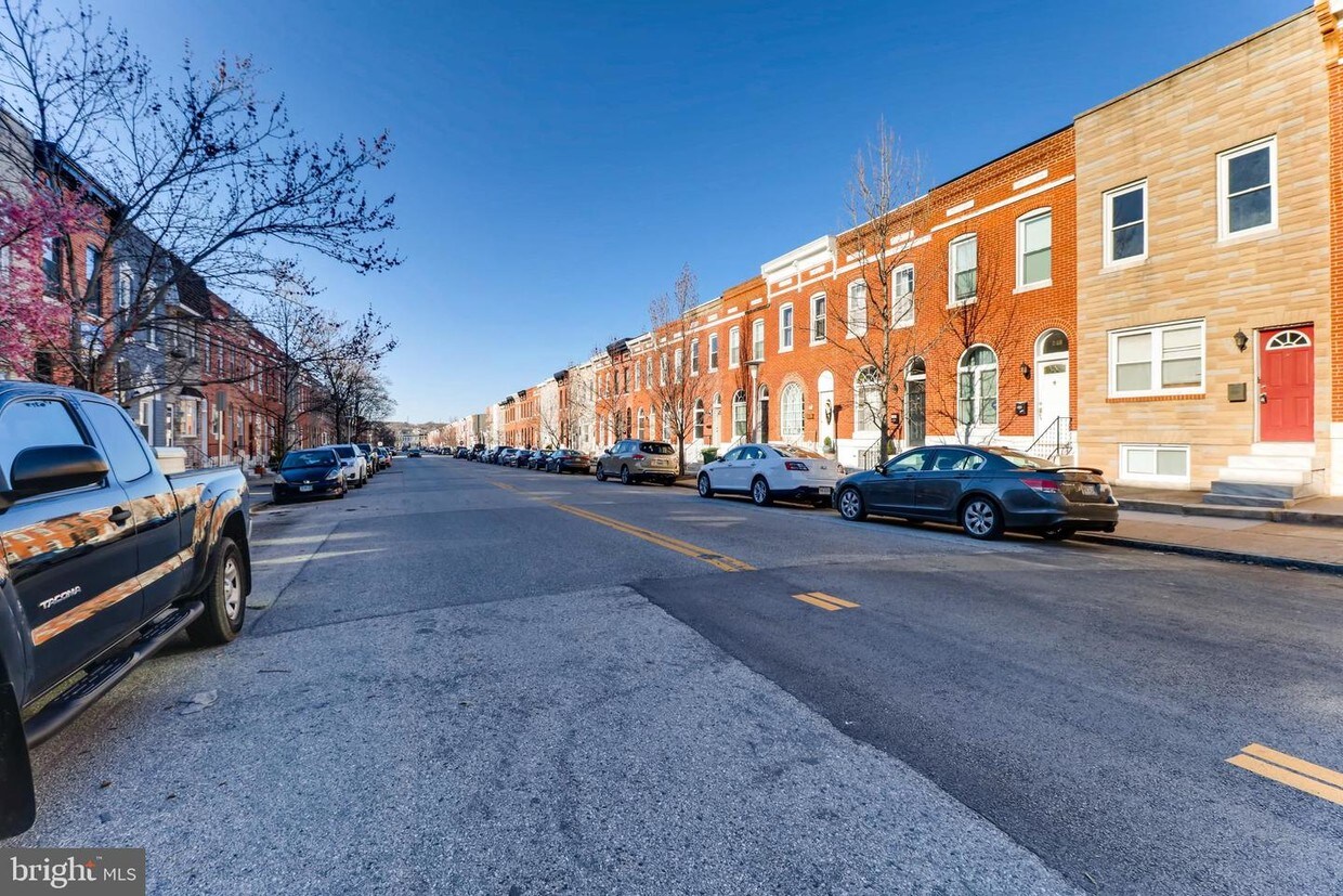 221 S East Ave, Baltimore, MD 21224 Townhome Rentals in Baltimore MD