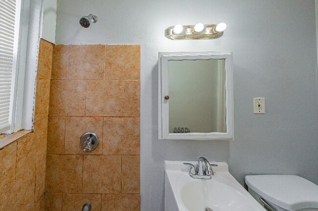 Photo - 22 Warren St Apartment